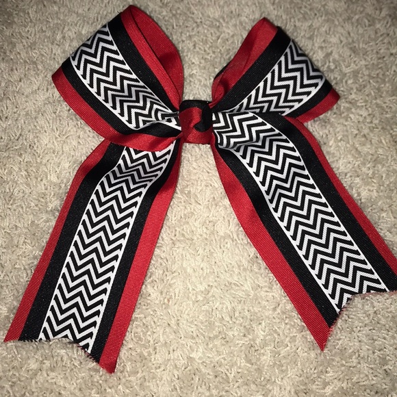Bows. - Picture 2 of 7